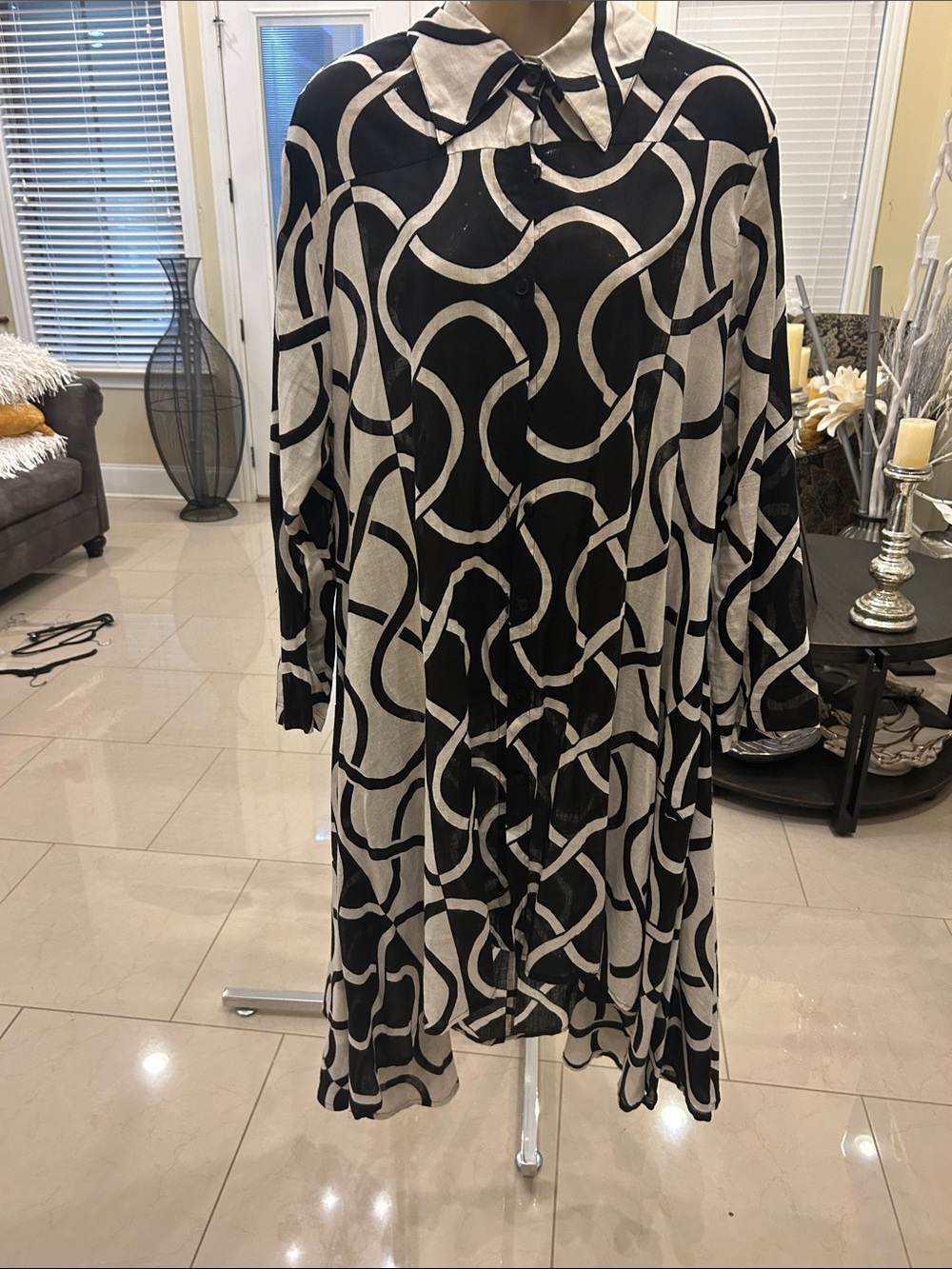 Black and Cream Long-Sleeve Abstract Print Button-Front Dress